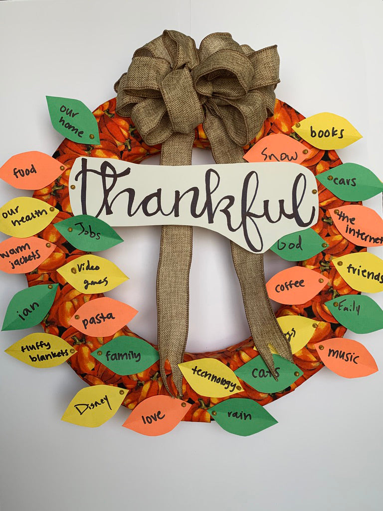 DIY Family Thankful Wreath | Thanksgiving Craft