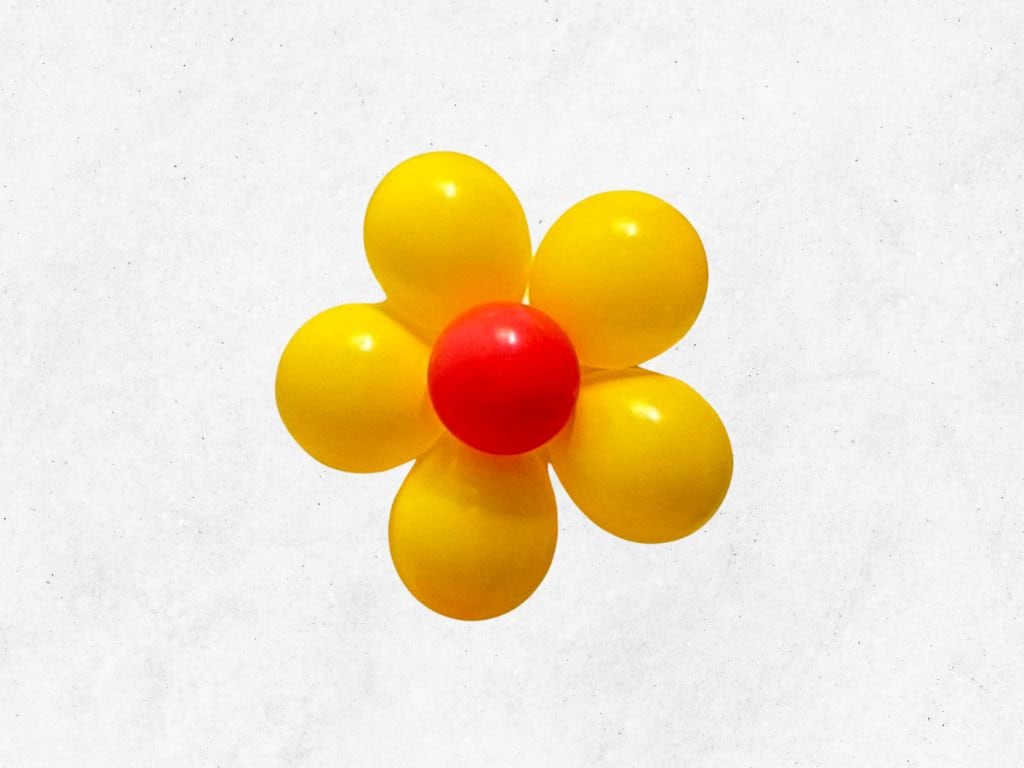 Daisy Balloon Backdrop | Birthday Party Decor | Celebration Balloons | Individual Daisy Balloons | Flower Balloons Balloons | Flower Power