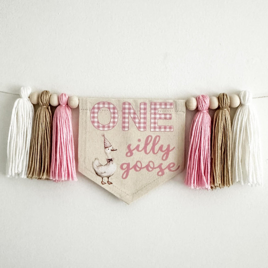 One Silly Goose Banner, First Birthday Decorations, Silly Goose Birthday, High Chair Banner, One Banner, Cake Smash Decorations