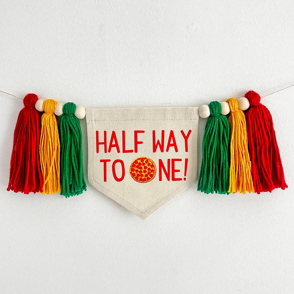 Half Birthday High Chair Banner, Pizza Party Birthday Decorations, Pizza 6 Month Tassel Banner, Cake Smash Props
