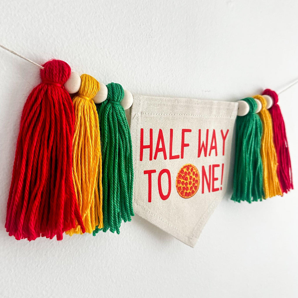 Half Birthday High Chair Banner, Pizza Party Birthday Decorations, Pizza 6 Month Tassel Banner, Cake Smash Props