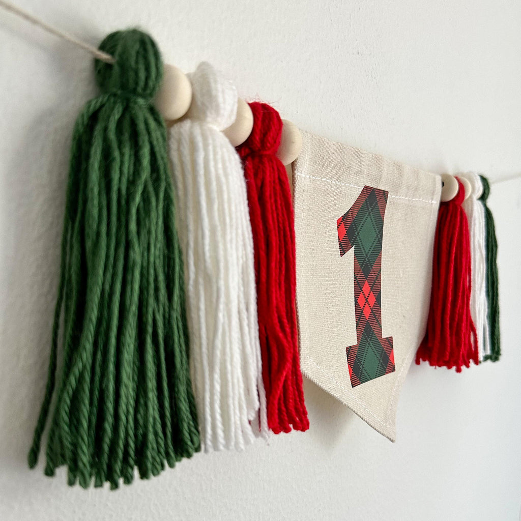 Classic Christmas Birthday, Tartan Plaid 1 Sign, First Birthday Decorations, One Banner, High Chair Banner, Cake Smash Props