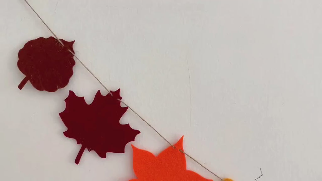 Fall Leaves Banner, Felt Leaves Banner, Fall Decor, Changing Leaves Decorations,  Autumn or Thanksgiving Decor, Thanksgiving Banner, COL507