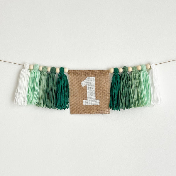 Burlap First Birthday Banner, One High Chair Flag, 1st Birthday Tassel Banner, Burlap Yarn Decor